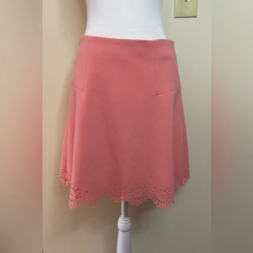 LOFT Ann Taylor Pink Scalloped Lasercut Skirt Ponte Knit Women's Size 4